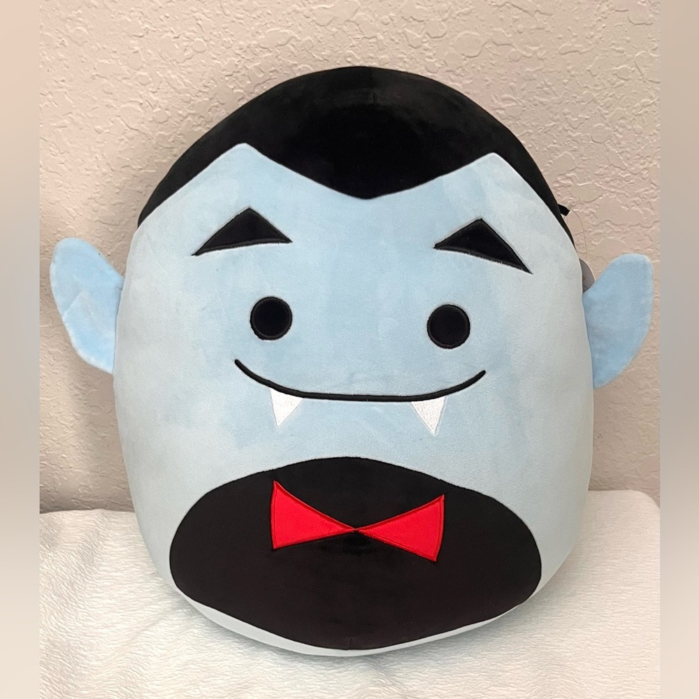 Squishmallow Drake Vampire
